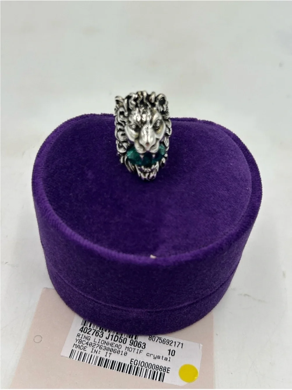 Unisex Gucci, silver Lionhead ring with green crystal in mouth size 4.5